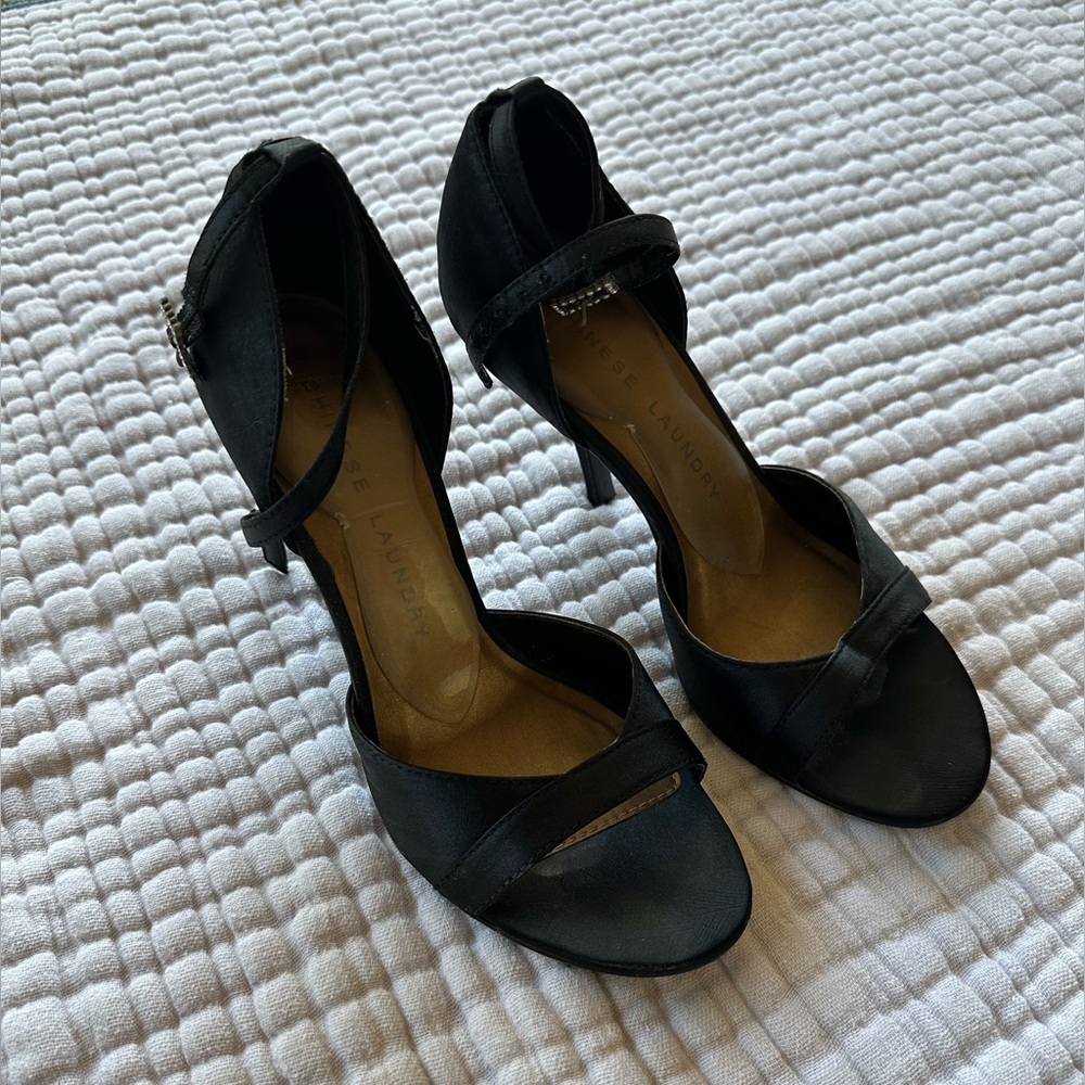Chinese laundry open toe Heels